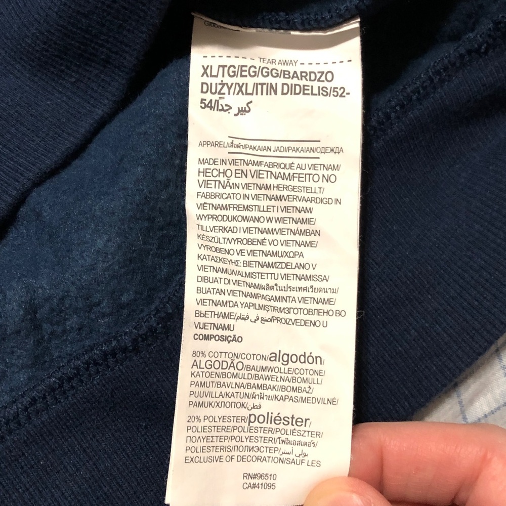 Under Armour Men's Dark Blue Crewneck Sweater - Picture 3 of 11